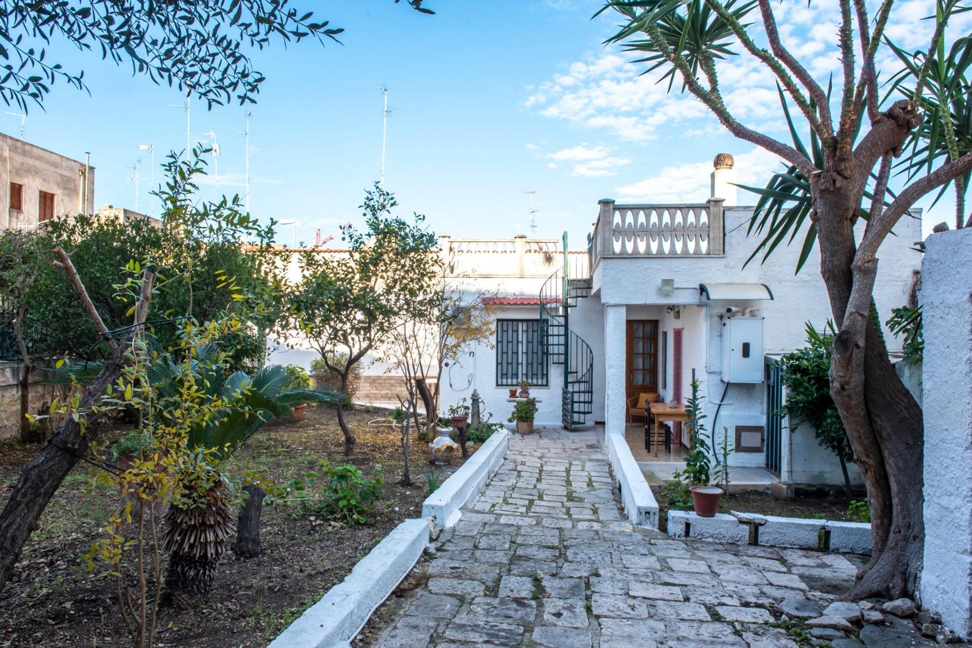 Villa Tonia'S Mansion Bari Exterior foto